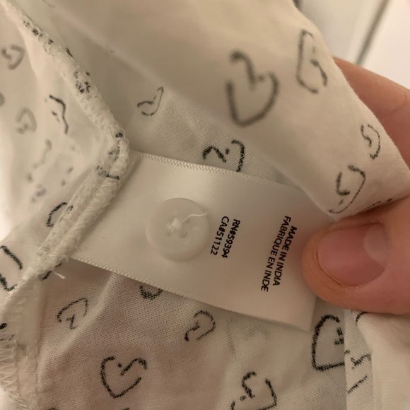 Pettit medium button up white with black hearts - Picture 5 of 5